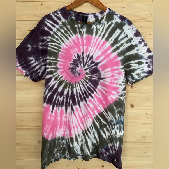 Gildan Tops - GILDAN Soft Style Tie Dye Medium T-Shirt Camo Brown Green Pink Unisex Handmade